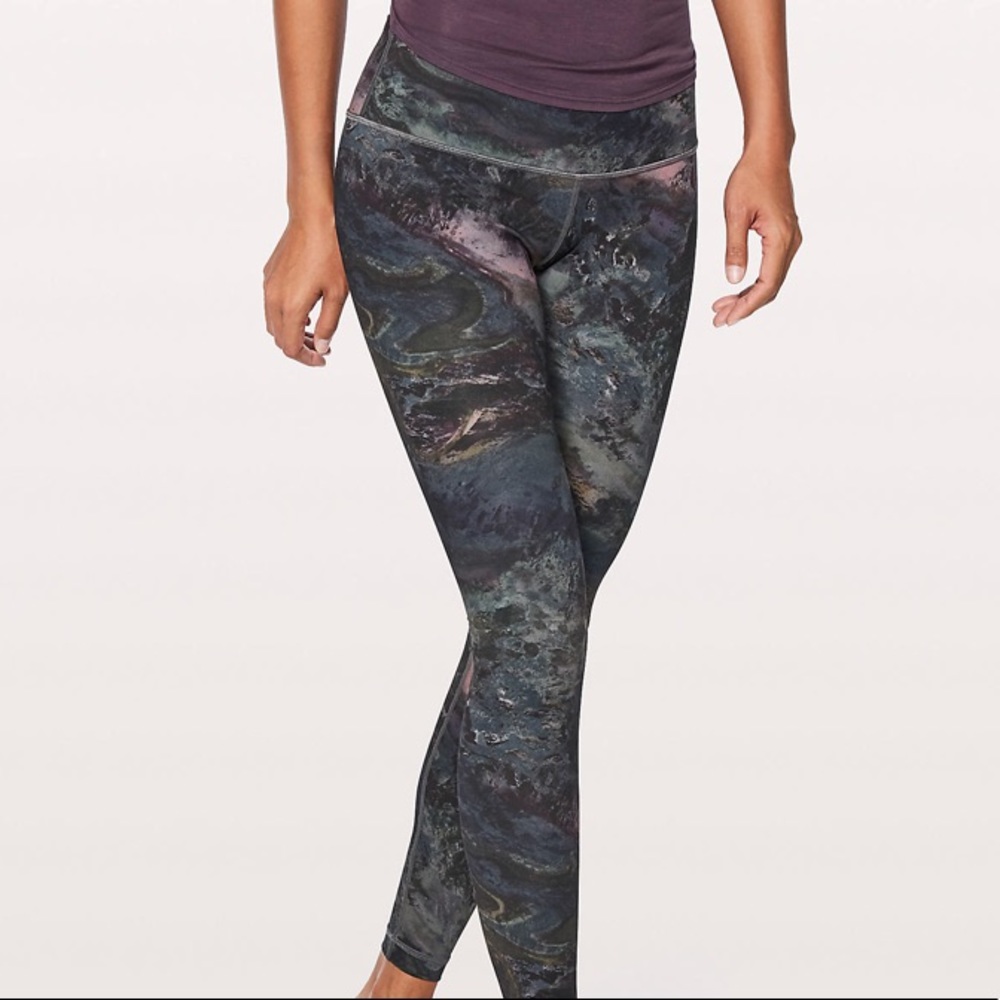 ***SOLD Lululemon radiant multi color leggings - Picture 3 of 4